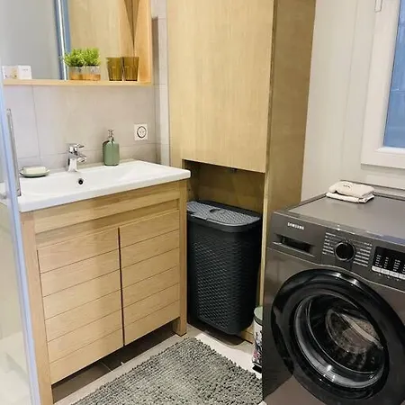 Apartment Le Borniol By Connexion Cannes